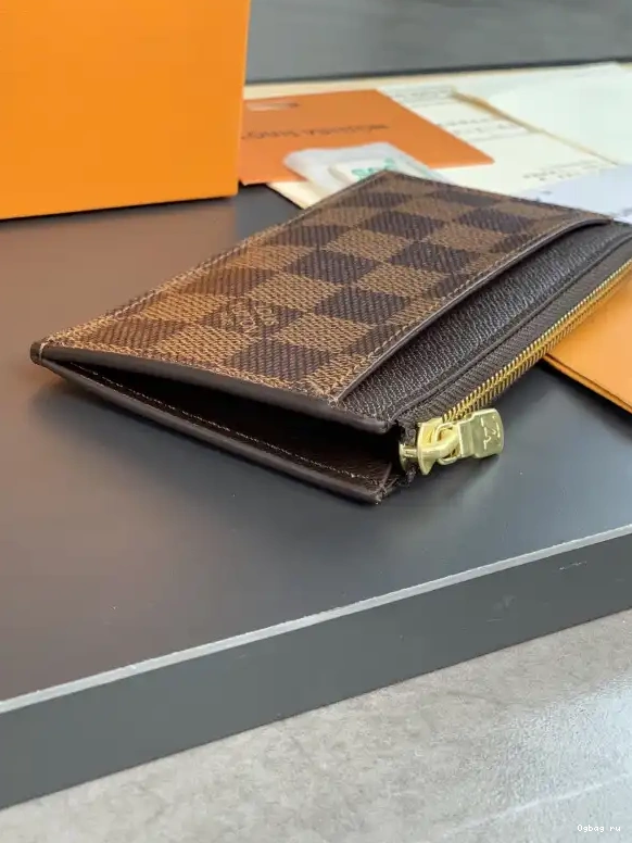 HOLDER LOUIS COIN CARD VUITTON 0618